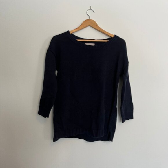Banana Republic. Knit Sweater. Navy Blue Color. Metallic striped. Size L. Womens - Picture 2 of 7